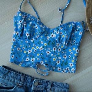Blue floral top